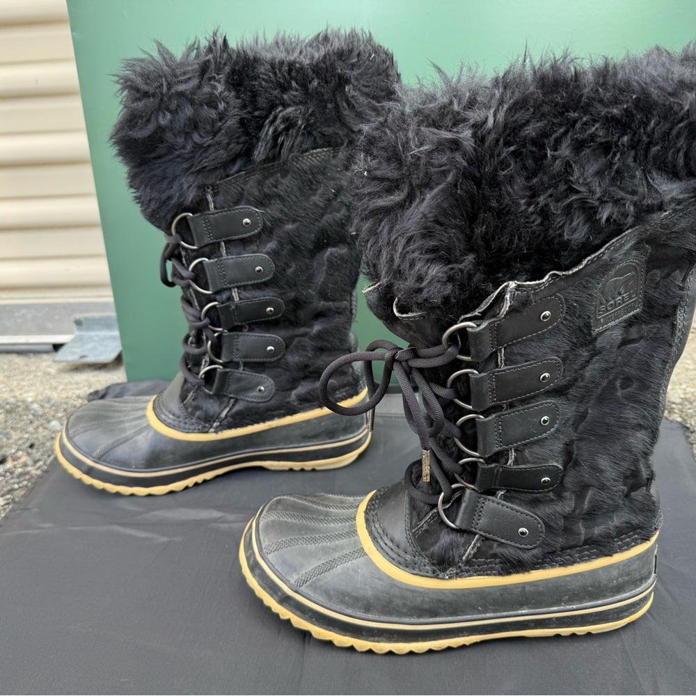 Sorel Black Fur Winter Boots